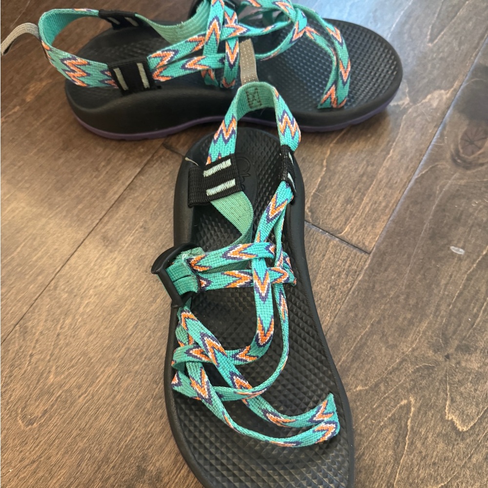 ❌SOLD Chaco ZX1 Ecotread Mint Leaf Sandals Girls’ size 4 outdoor shoes backstrap